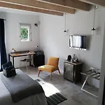 Les Perluetes - D'hotes 3*