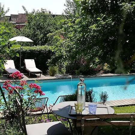 Les Perluetes - D'hotes Guest house Carennac