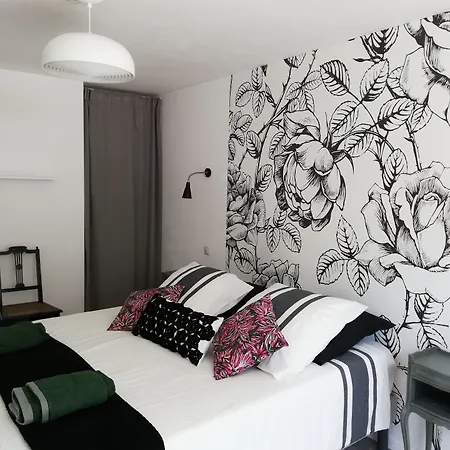 Les Perluetes Casa de hóspedes 3*