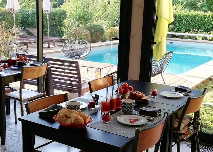 Les Perluètes 3* Carennac