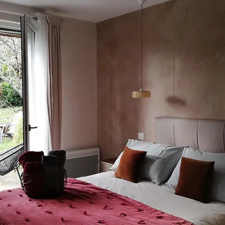 Les Perluètes 3* Carennac