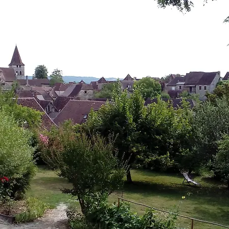 Les Perluetes Konukevi