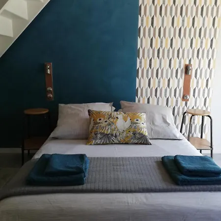 Konukevi Les Perluetes 3*