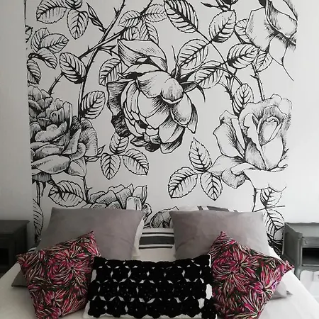 Les Perluetes Konukevi